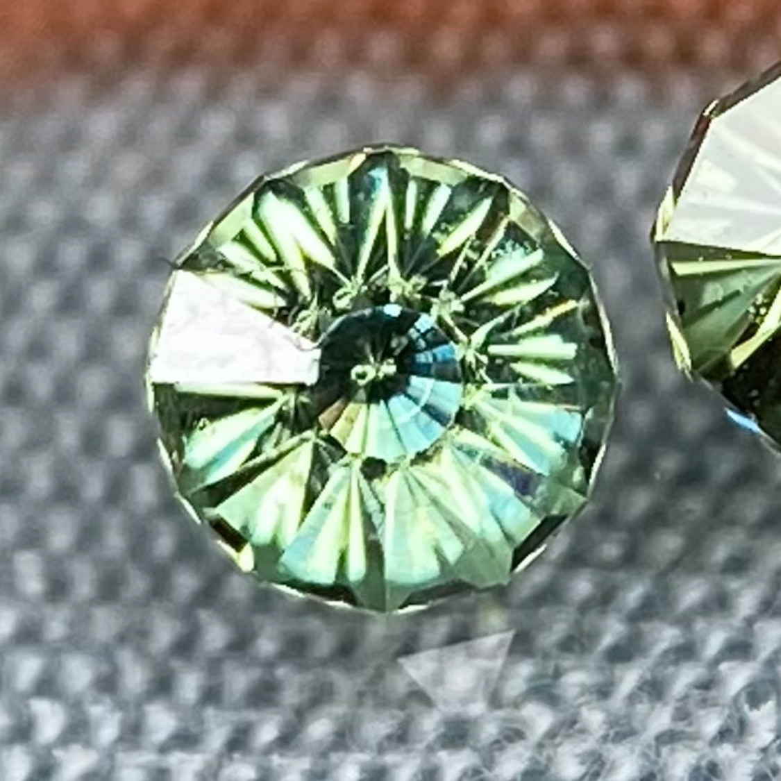 【Present campaign】Andradite (Demantoid) 0.176ct