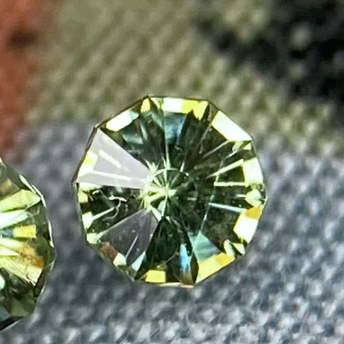 【Present campaign】Andradite (Demantoid) 0.112ct