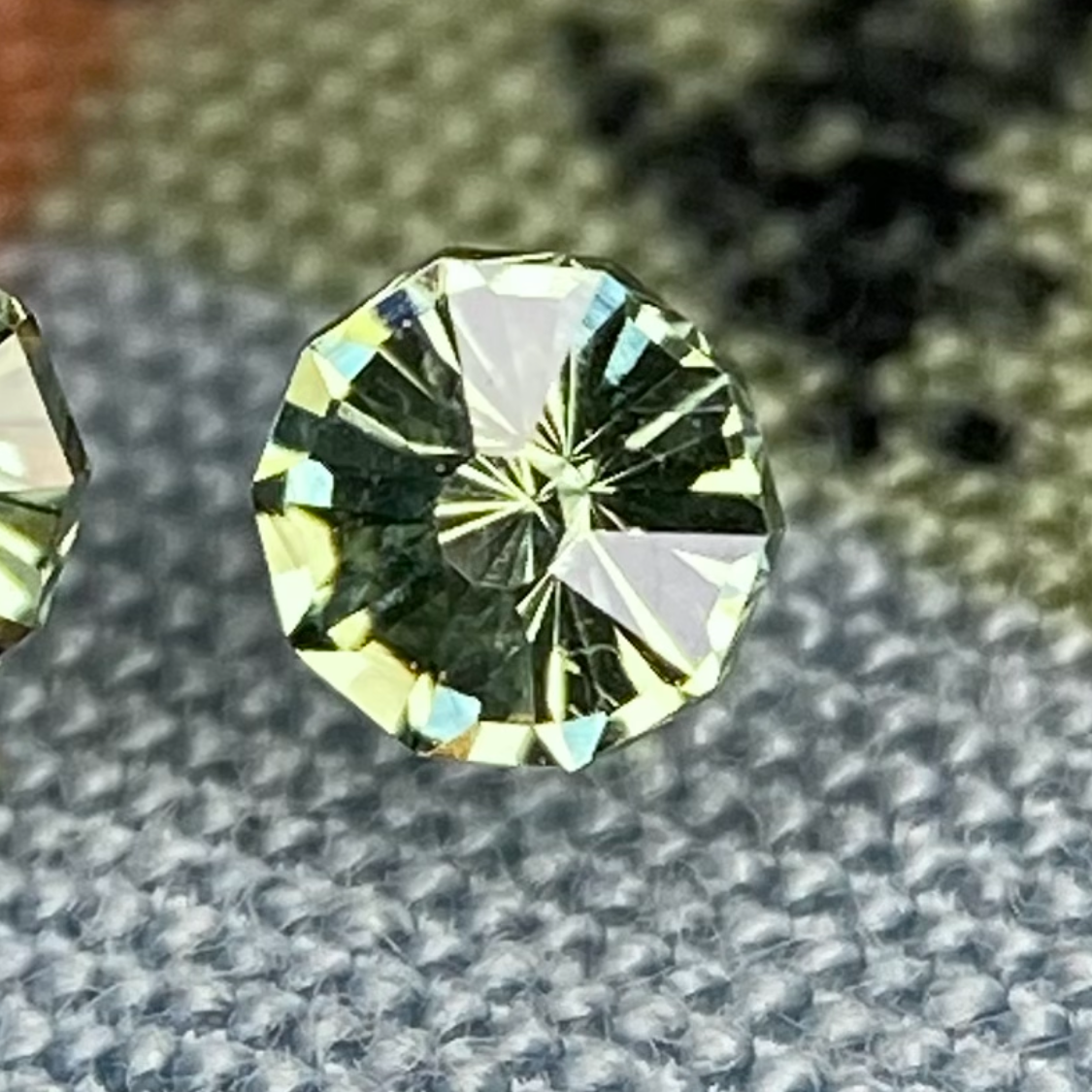 【Present campaign】Andradite (Demantoid) 0.112ct
