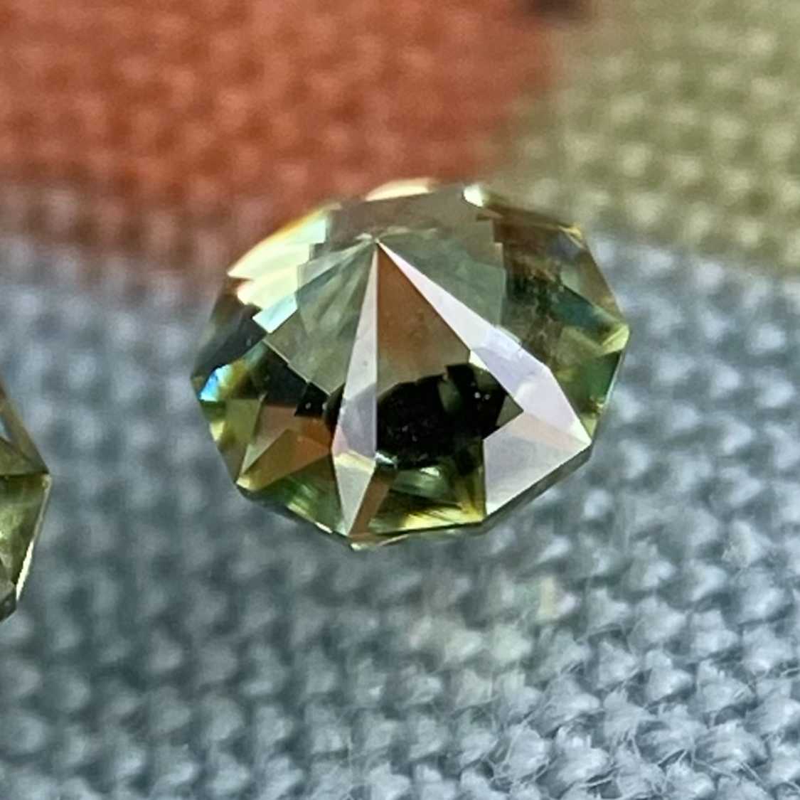 【Present campaign】Andradite (Demantoid) 0.112ct
