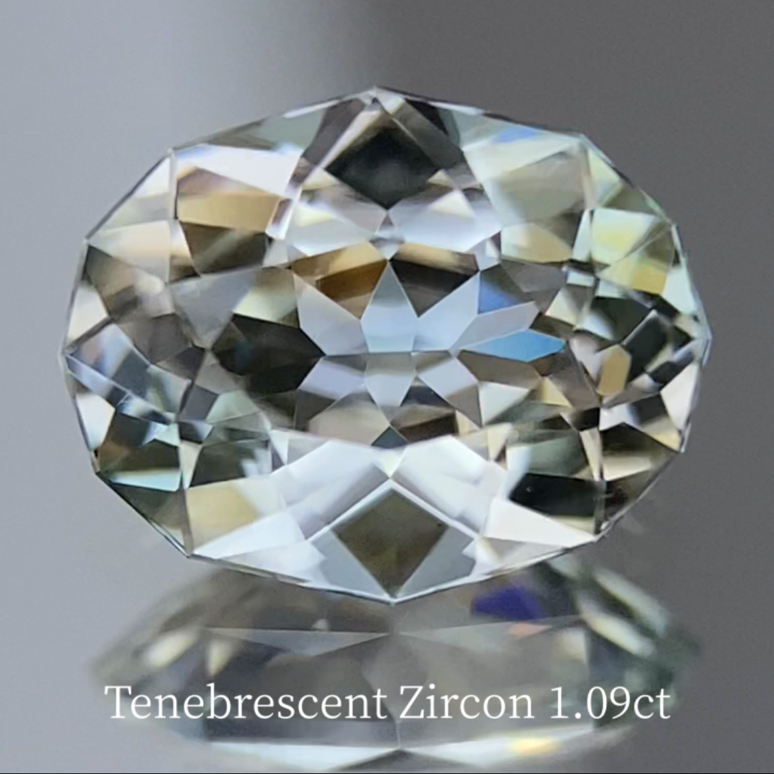 UV Tenebrescent Zircon 1.103ct