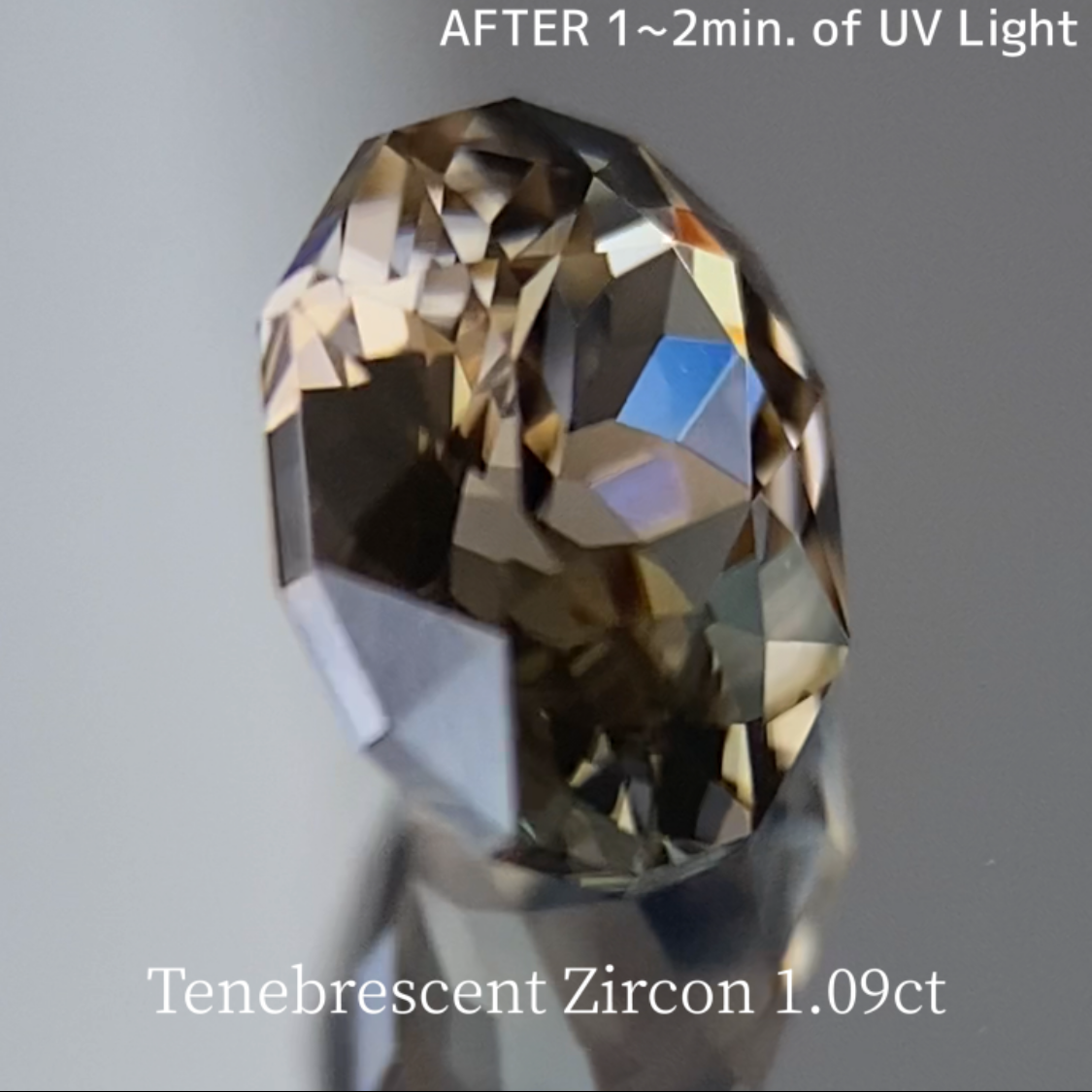 UV Tenebrescent Zircon 1.103ct