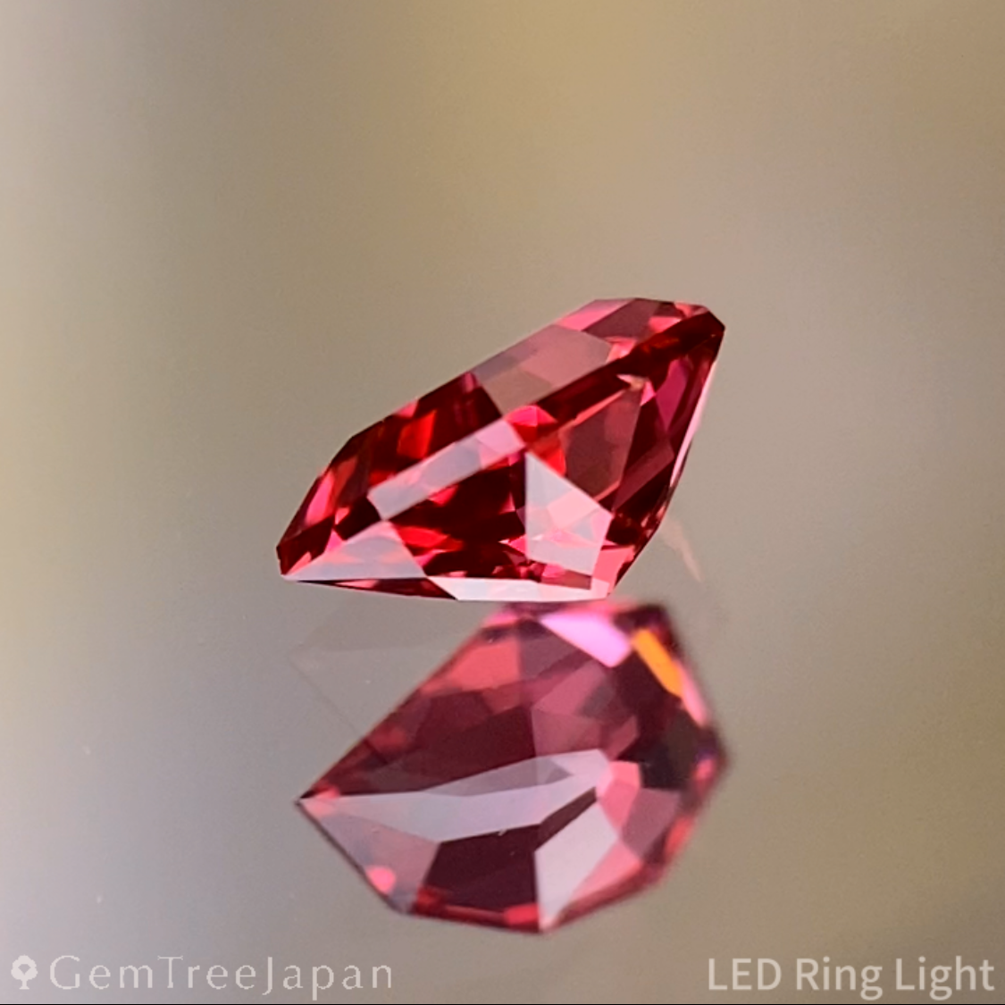 Pinkish Red Spinel 0.254ct / Burma