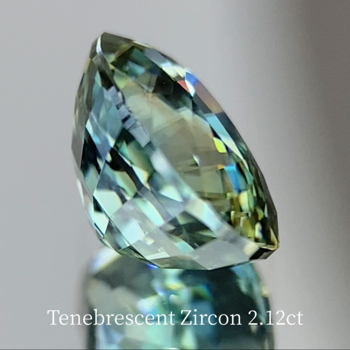 UV Tenebrescent Zircon 2.125ct