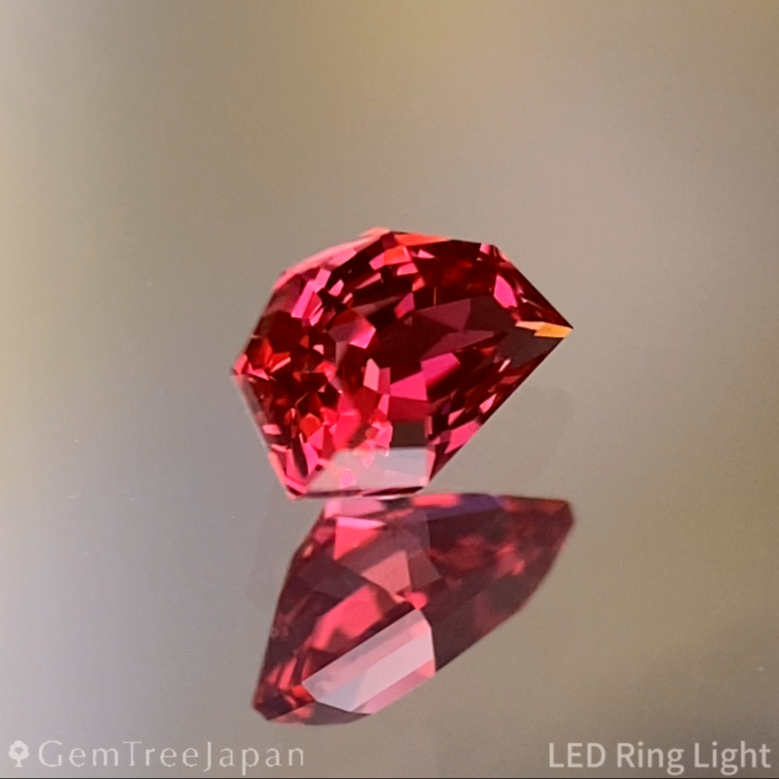 Pinkish Red Spinel 0.254ct / Burma