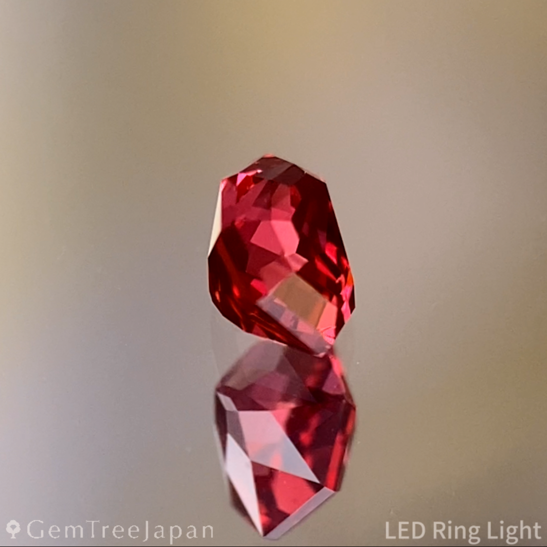 Pinkish Red Spinel 0.254ct / Burma