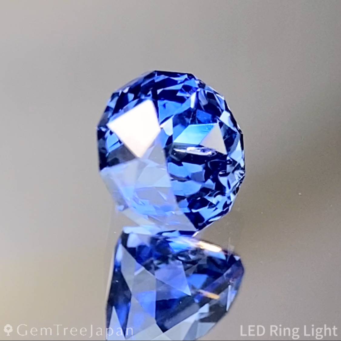 Cornflower Blue Sapphire 0.711ct / Burma