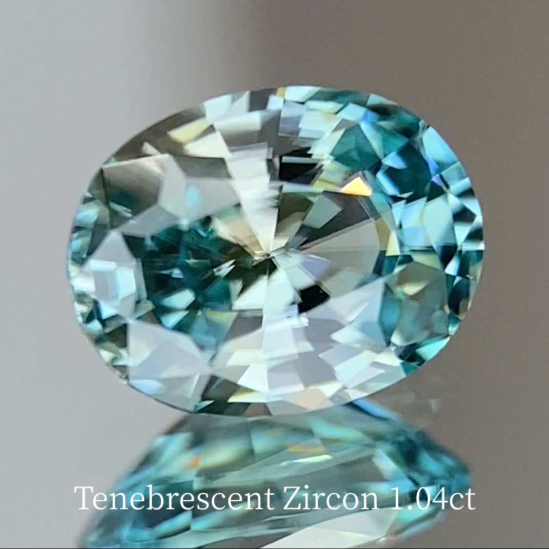 UV Tenebrescent Zircon 1.042ct