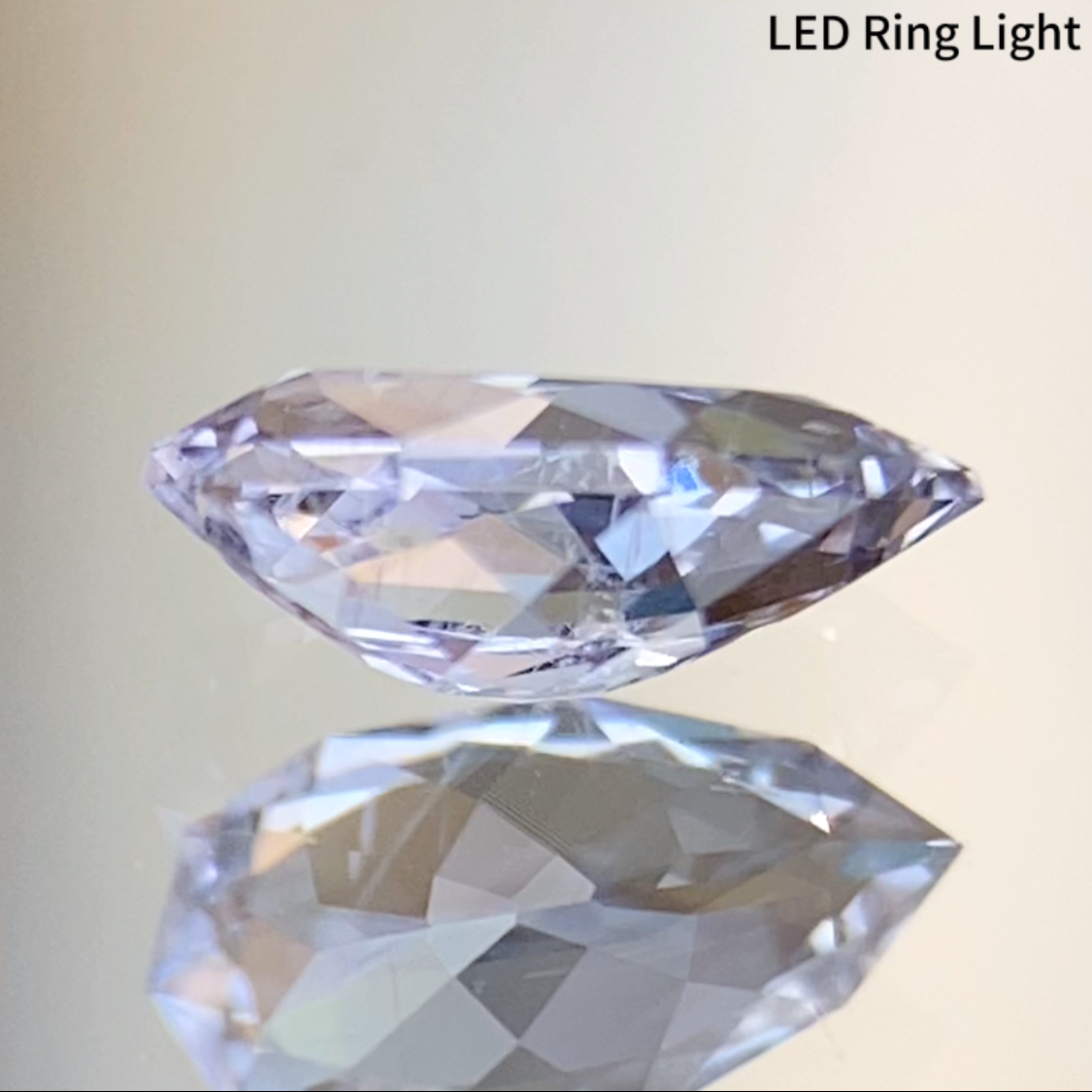 Near Colorless Spinel 0.350ct / Vietnam