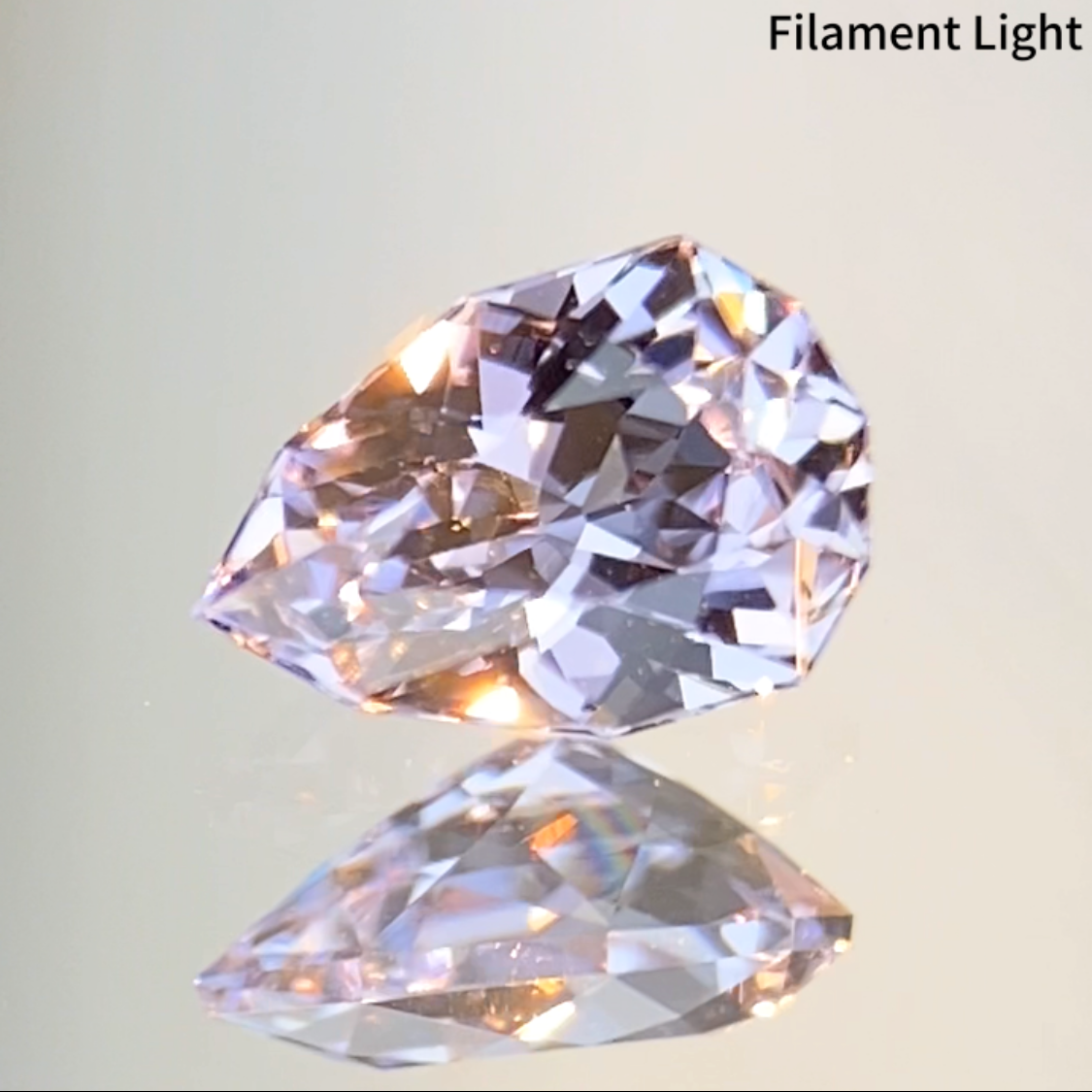 Near Colorless Spinel 0.293ct / Vietnam