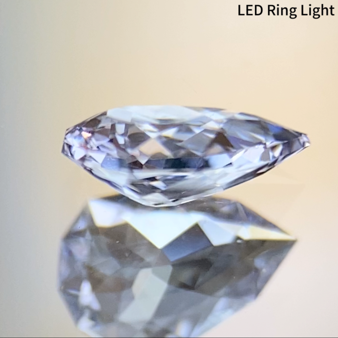 Near Colorless Spinel 0.352ct / Vietnam