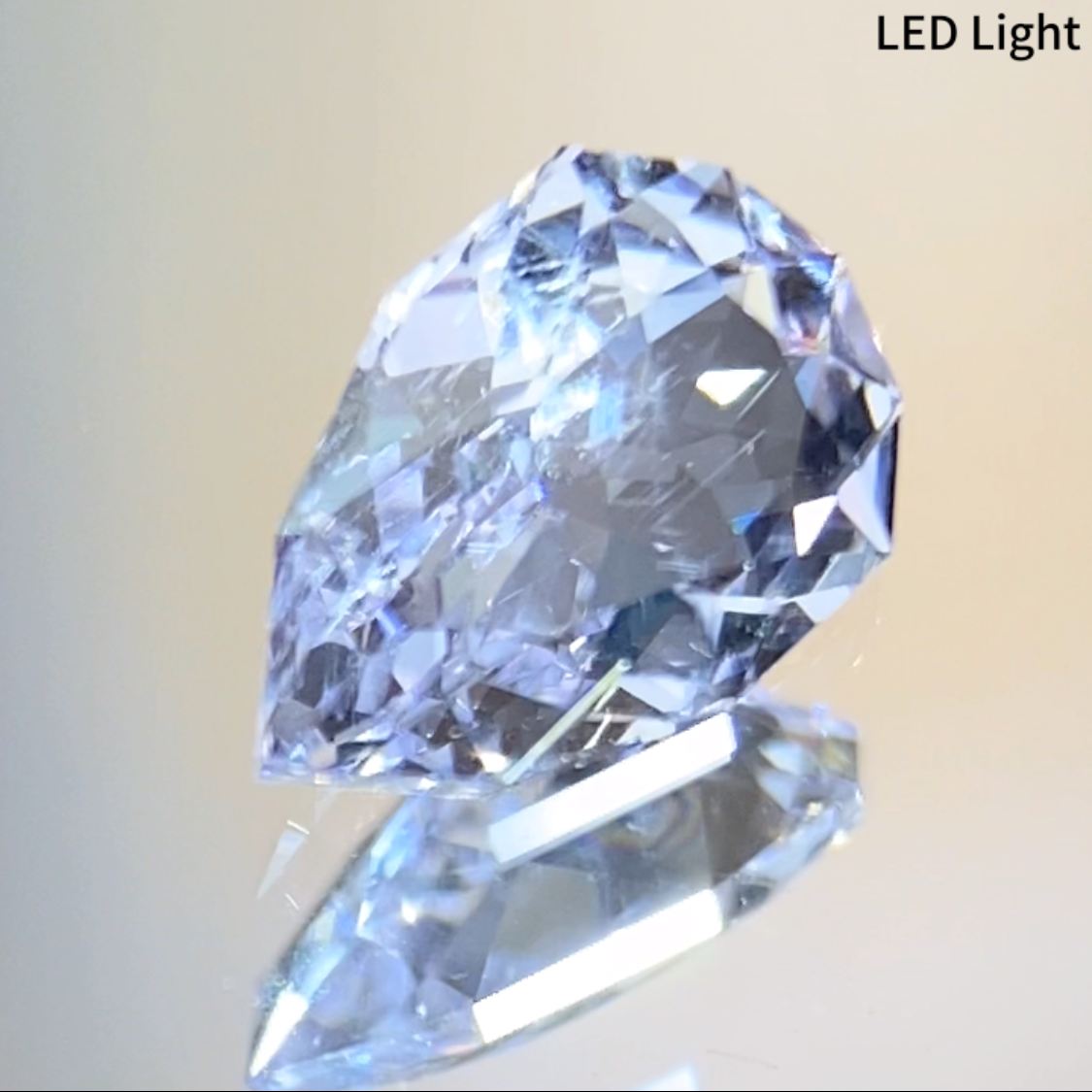 Near Colorless Spinel 0.352ct / Vietnam