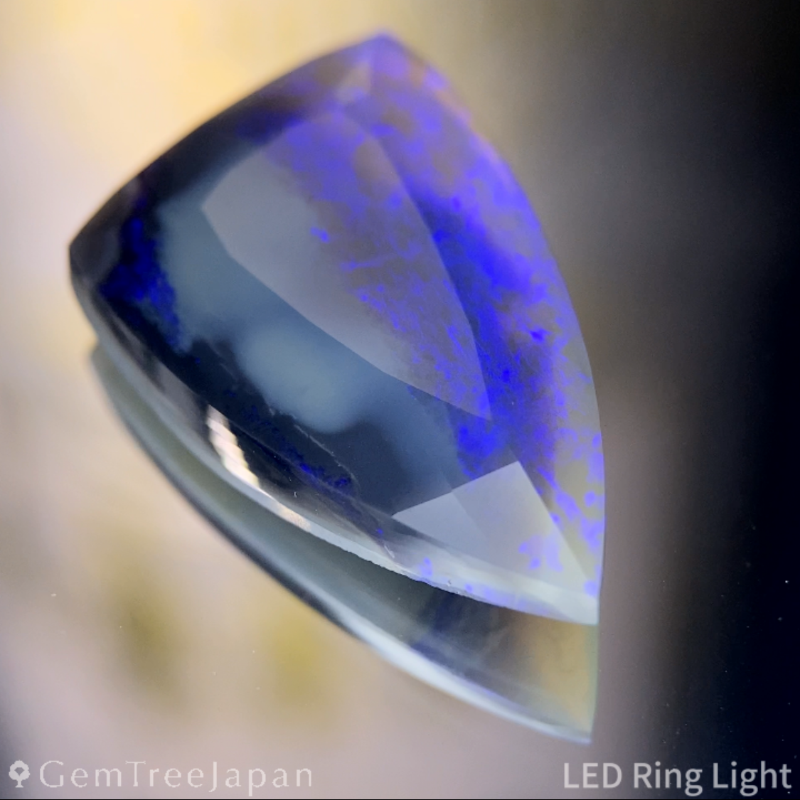 Australia Opal 7.692ct / Australia