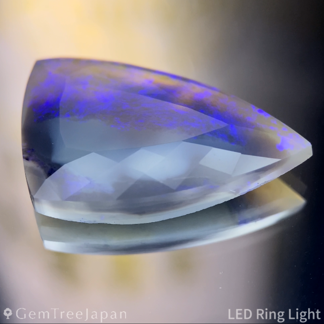 Australia Opal 7.692ct / Australia