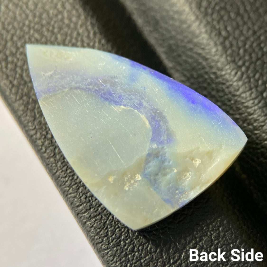 Australia Opal 7.692ct / Australia