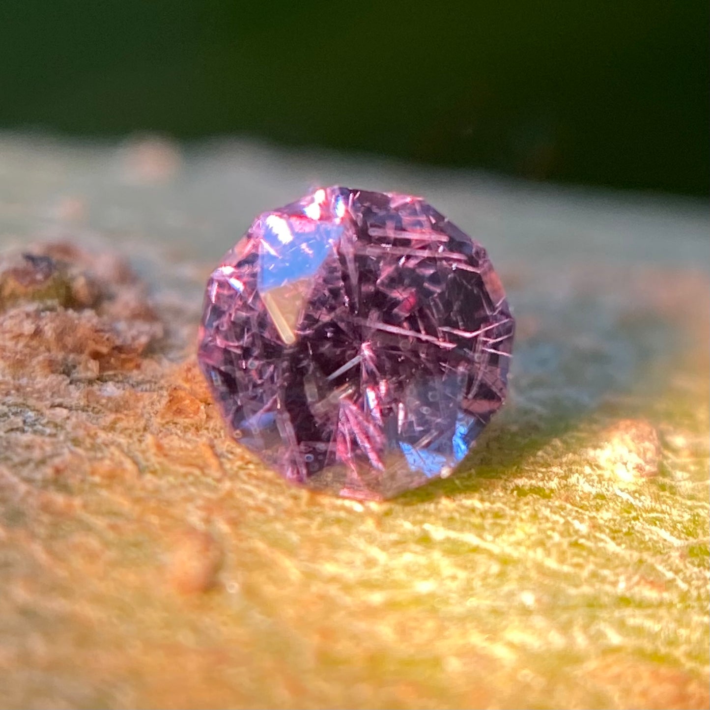 Color Change Garnet 0.137ct / Bekily(Madagascar)