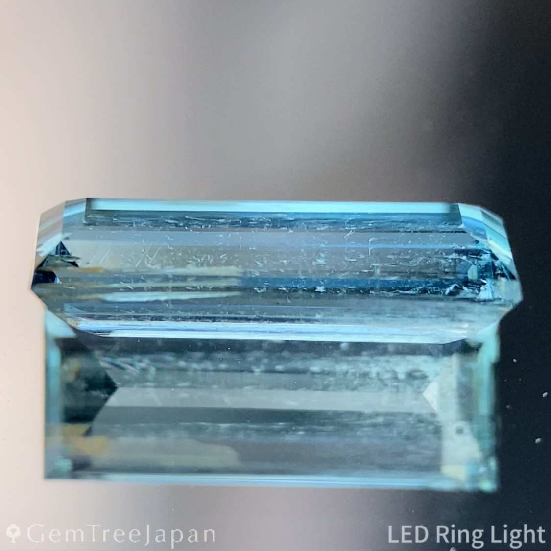 Aquamarine 2.091ct / Nigeria