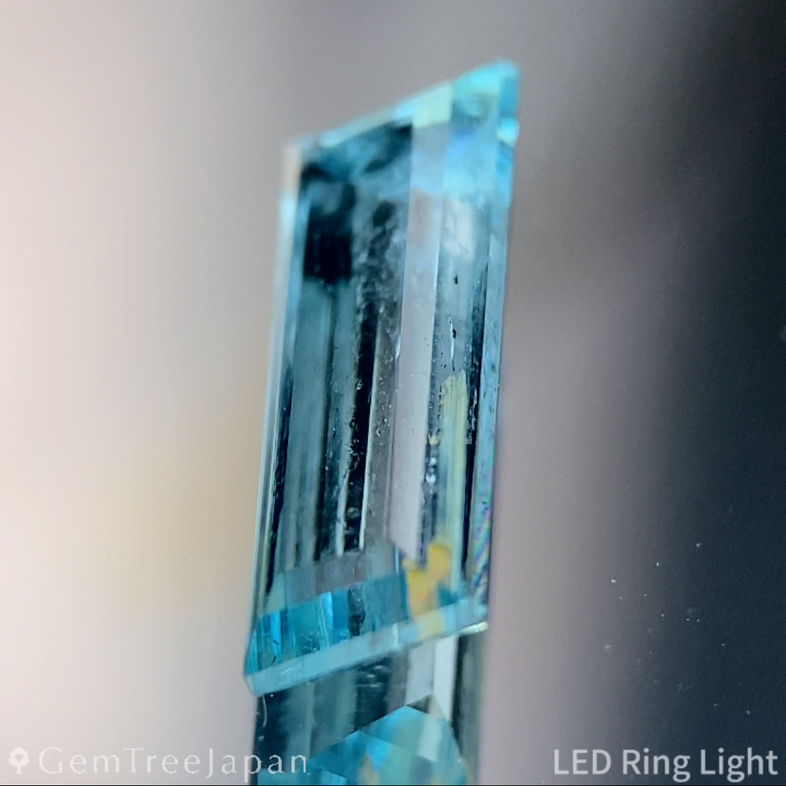 Aquamarine 2.091ct / Nigeria