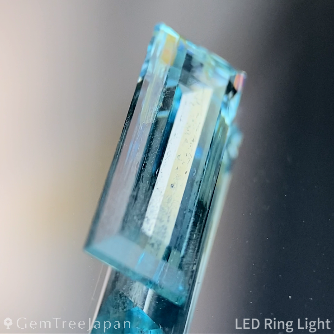 Aquamarine 2.091ct / Nigeria