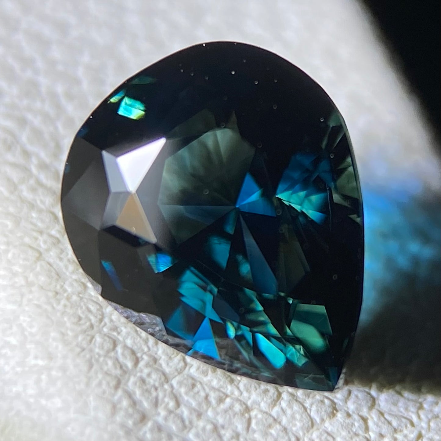 Sapphire 2.423ct / Nigeria