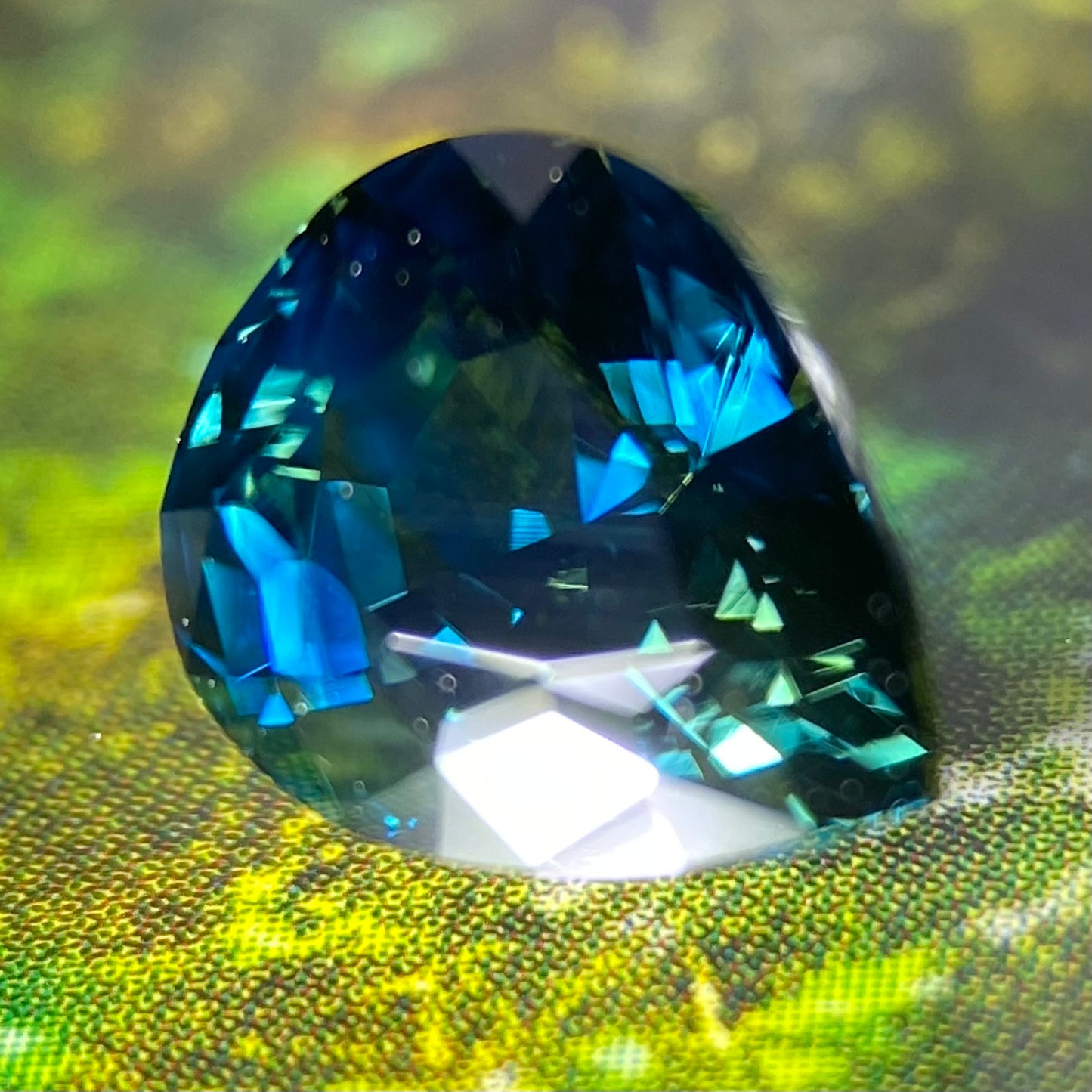 Dark Greenish Blue Sapphire 2.423ct / Nigeria