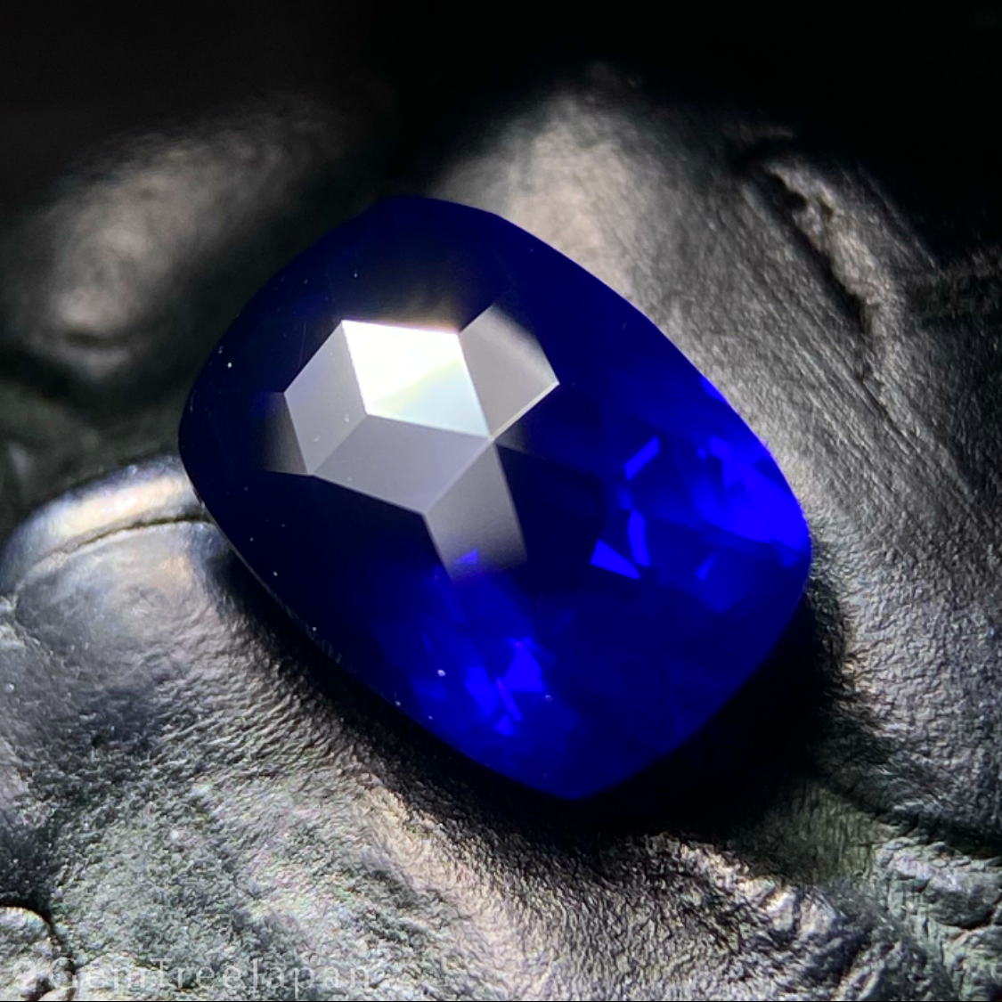 Royal Blue Sapphire 1.504ct / Burma