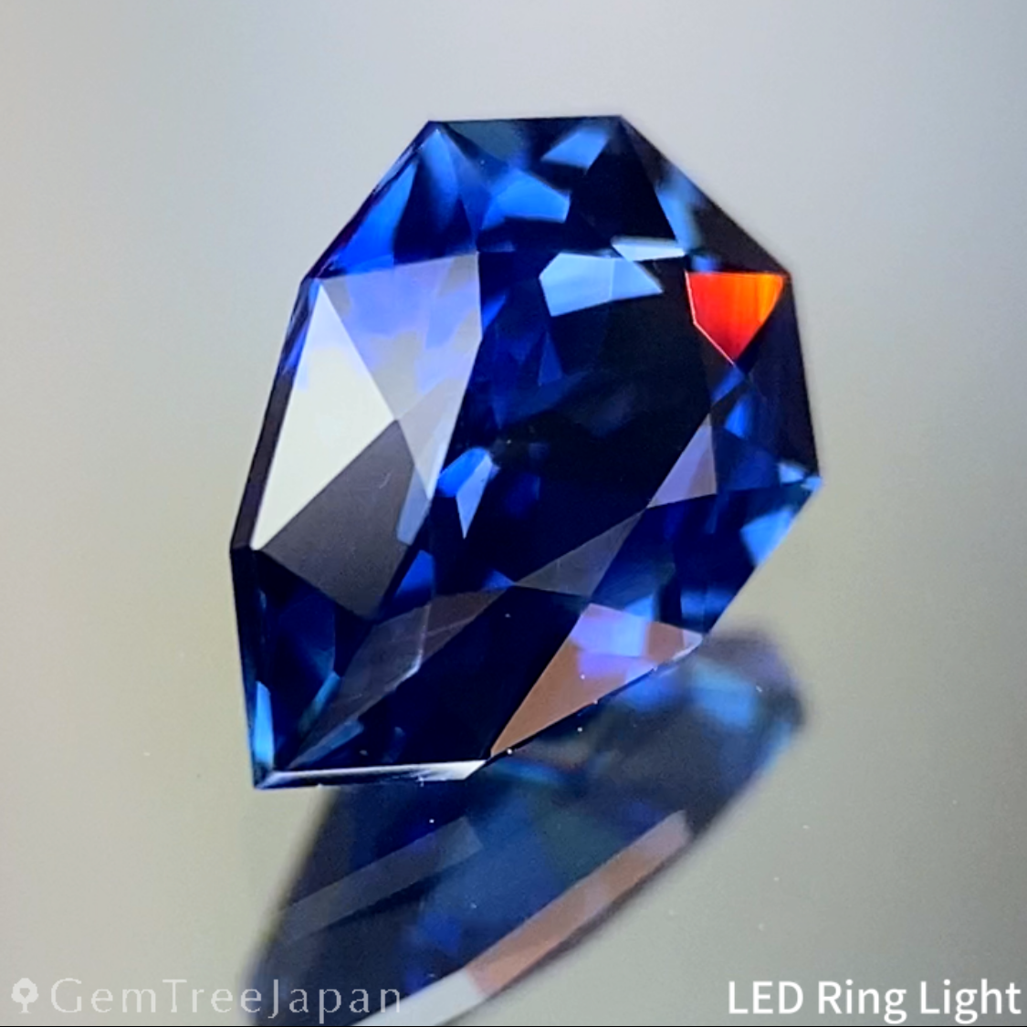 Cornflower Blue Sapphire 0.623ct / Nigeria