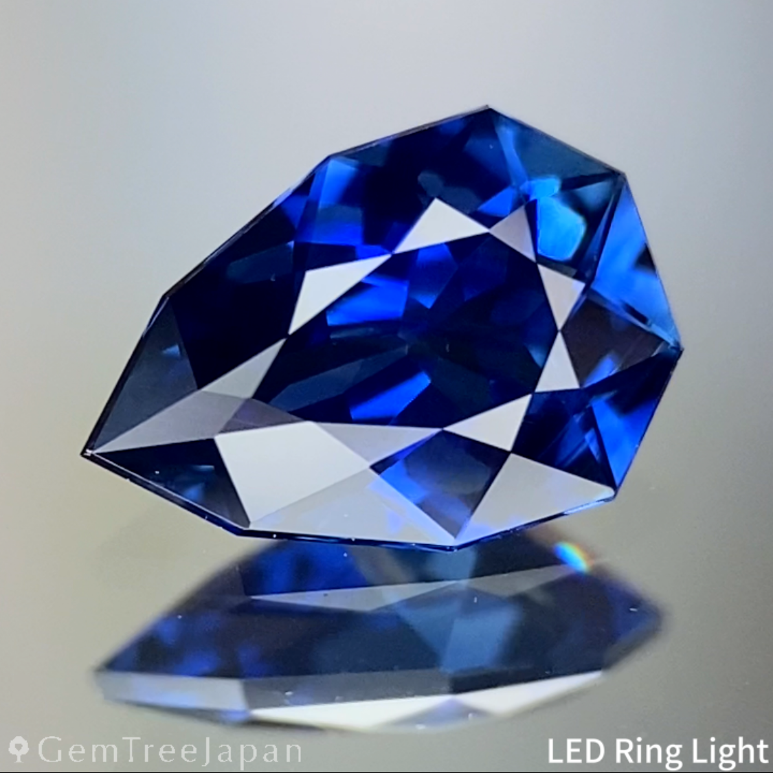 Cornflower Blue Sapphire 0.623ct / Nigeria