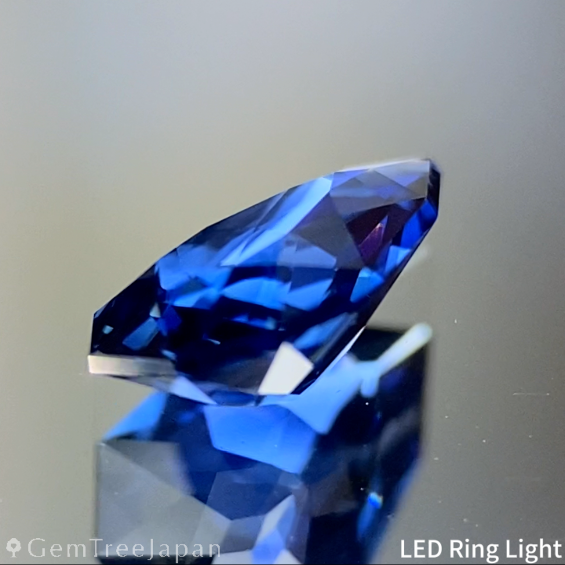 Cornflower Blue Sapphire 0.623ct / Nigeria