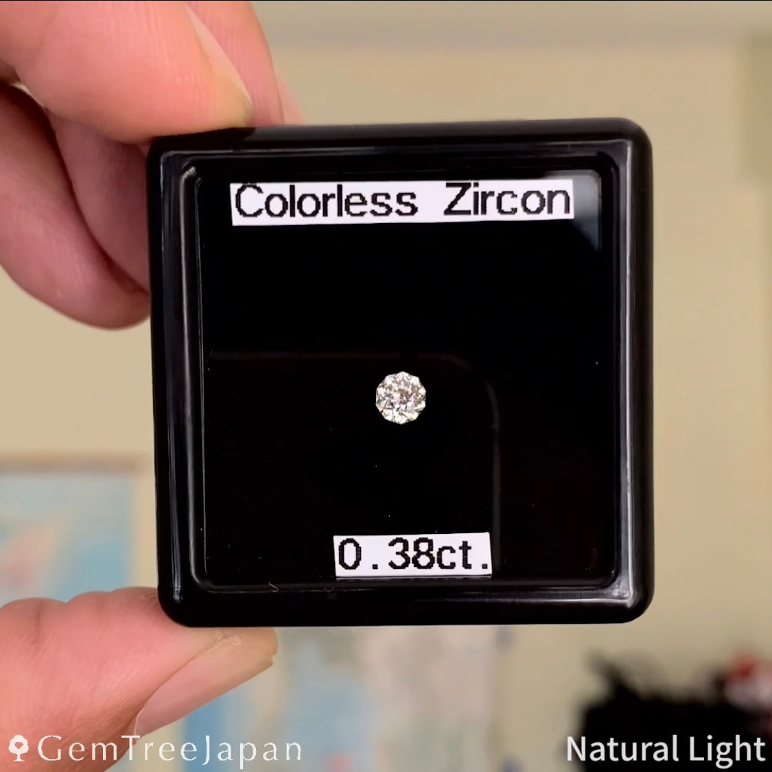 【Trial Price】Colorless Zircon 0.38ct / Cambodia