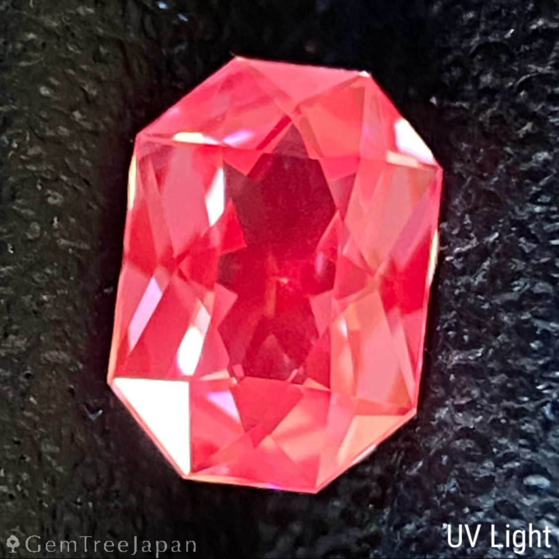 【Trial Price】Padparadscha Sapphire 0.429ct / Sri Lanka