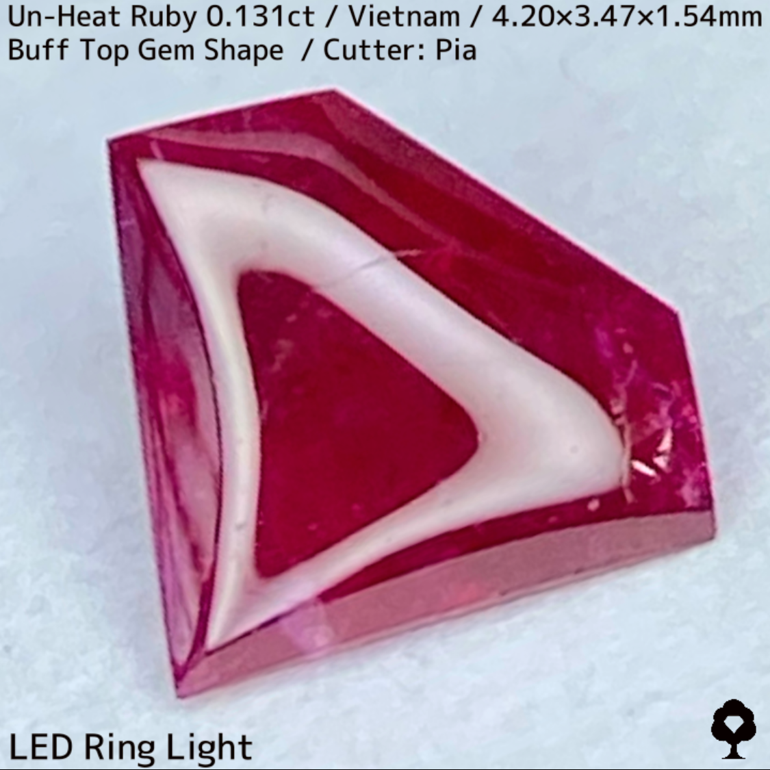 Un-Heat Ruby 0.131ct / Vietnam / BuffTop GemShape(Type1) ”Made from rough stone”