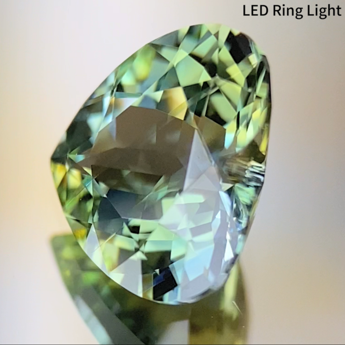 Parti-Color Sapphire 1.794ct / Kanchanaburi