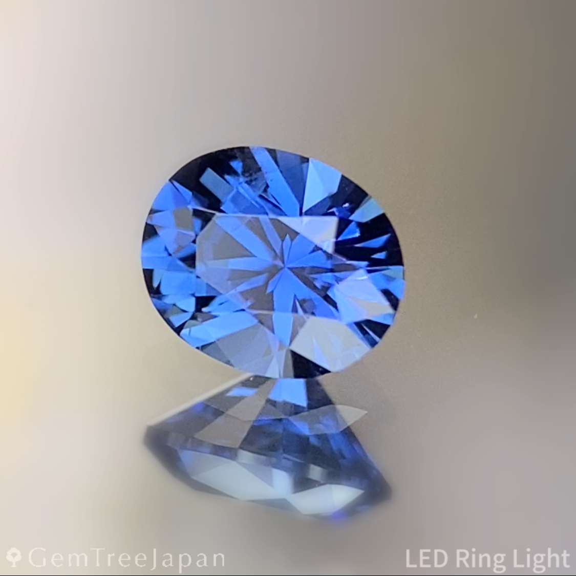 Cornflower Blue Sapphire 0.375ct / Sri Lanka