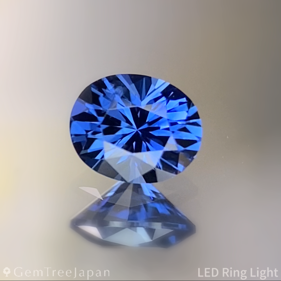 Cornflower Blue Sapphire 0.375ct / Sri Lanka