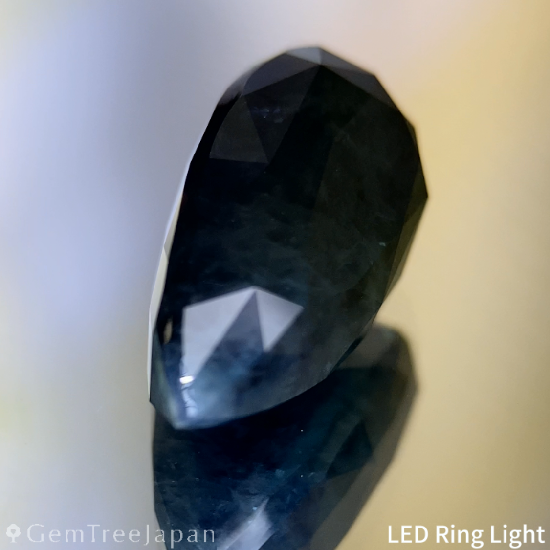 Dark Greenish Blue Sapphire 9.718ct / Thailand