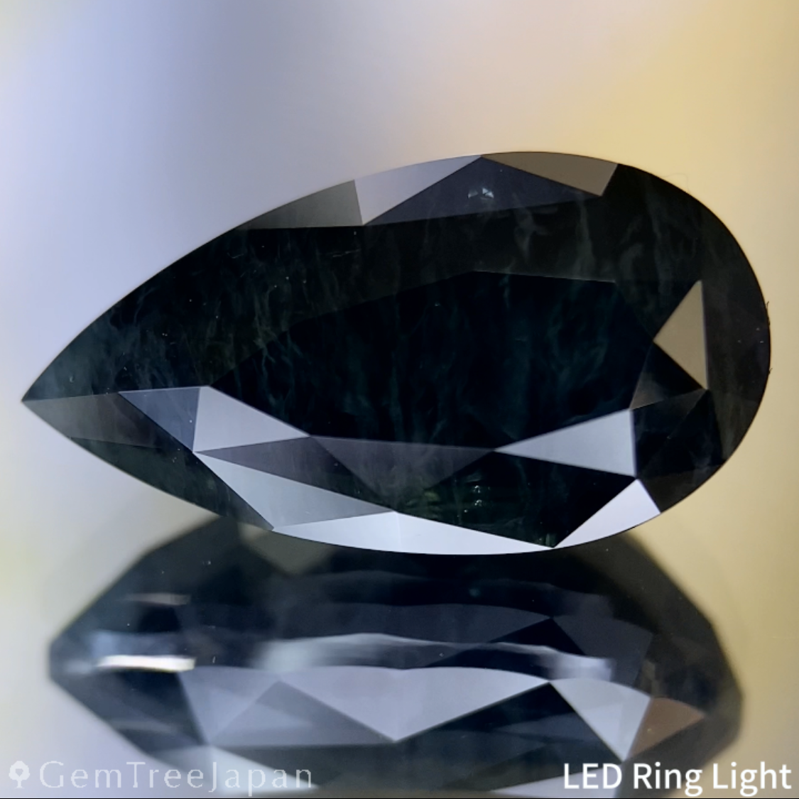 Dark Greenish Blue Sapphire 9.718ct / Thailand