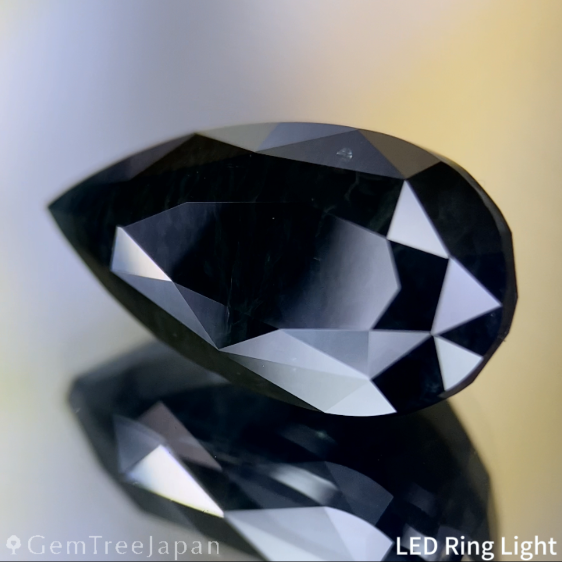 Dark Greenish Blue Sapphire 9.718ct / Thailand