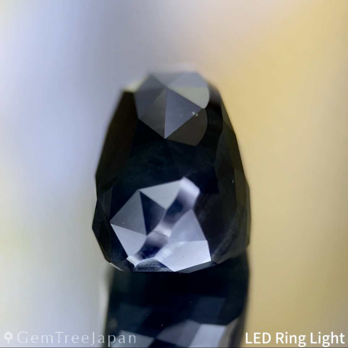 Dark Greenish Blue Sapphire 9.718ct / Thailand