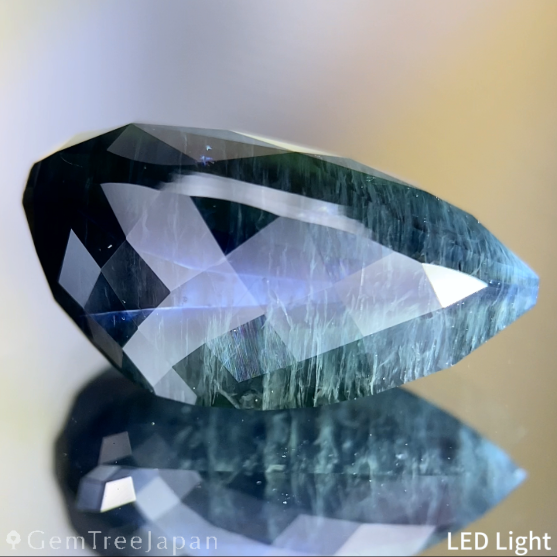 Dark Greenish Blue Sapphire 9.718ct / Thailand