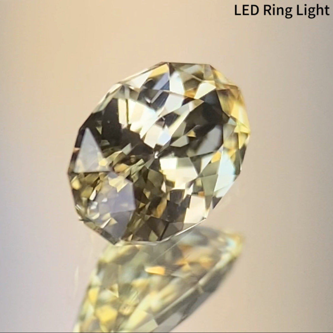 Light Yellow Sapphire 0.45ct / Kanchanaburi