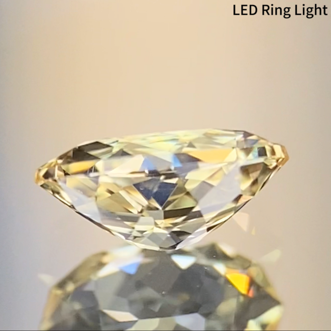Light Yellow Sapphire 0.45ct / Kanchanaburi