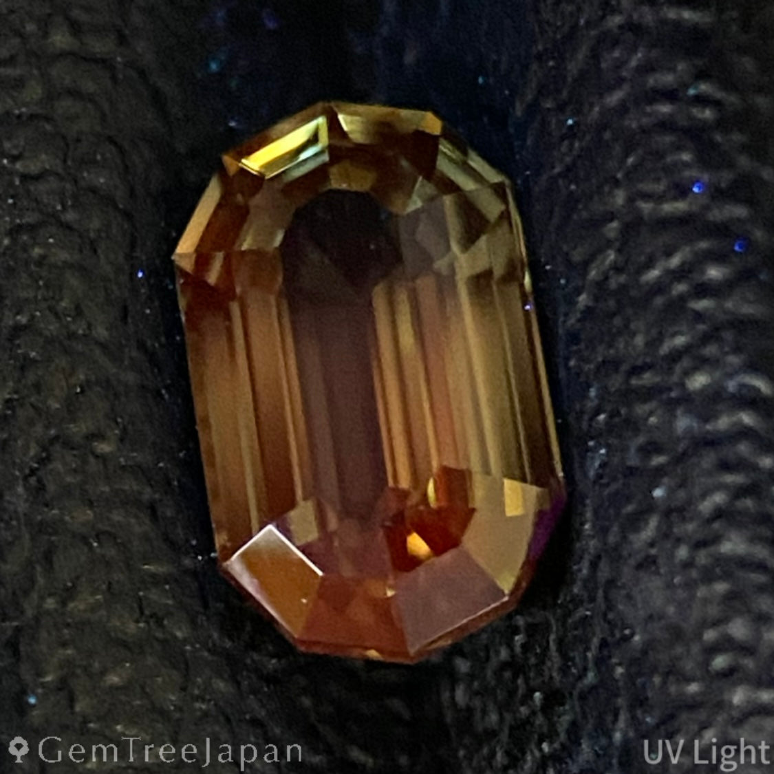 Un-Heat Parti-Color Sapphire 0.630ct / Madagascar
