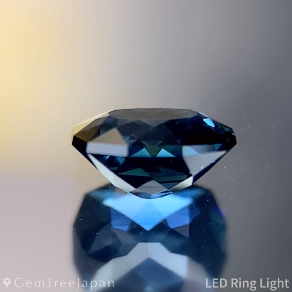 Deep Indigo Blue Sapphire 0.561ct / Thailand