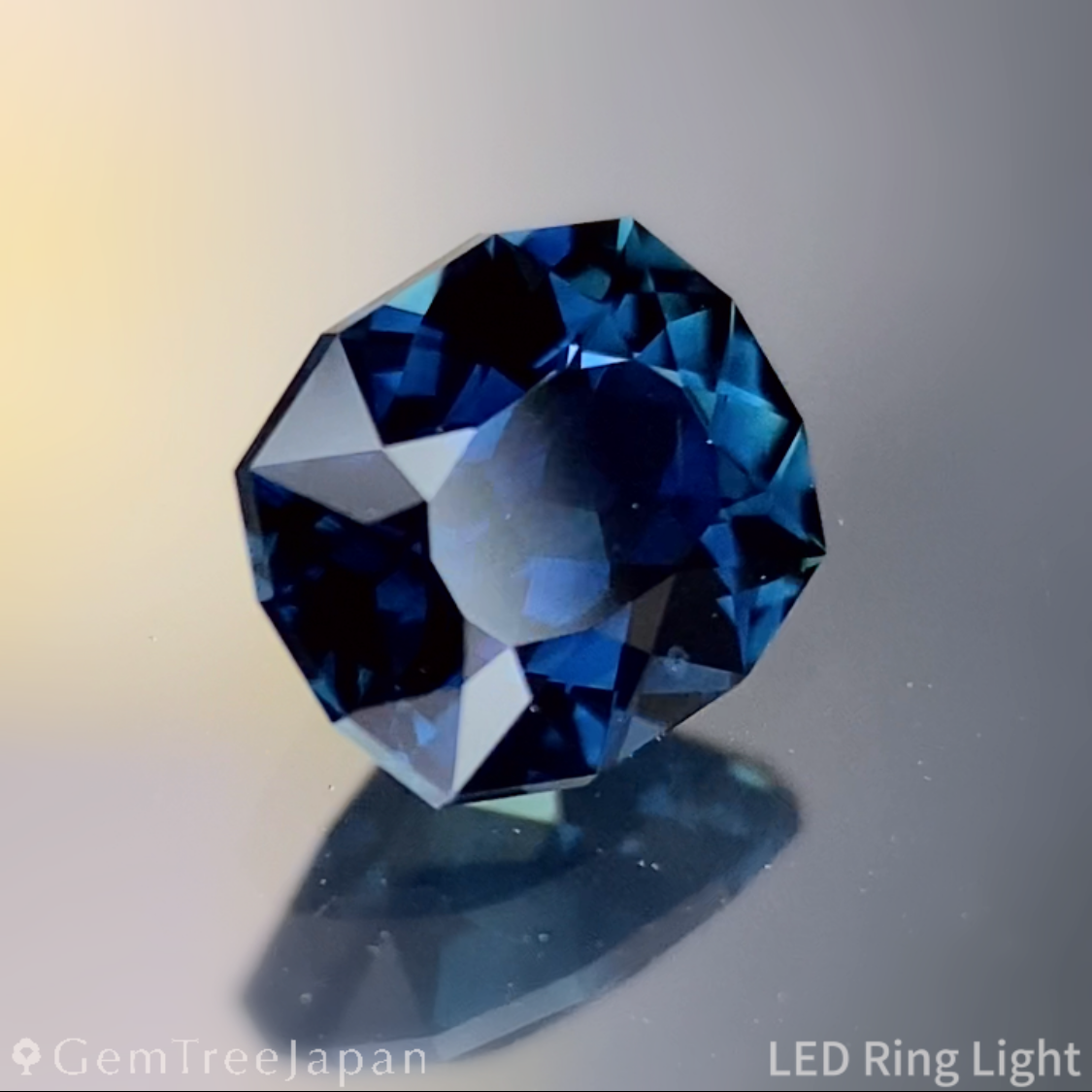 Deep Indigo Blue Sapphire 0.561ct / Thailand