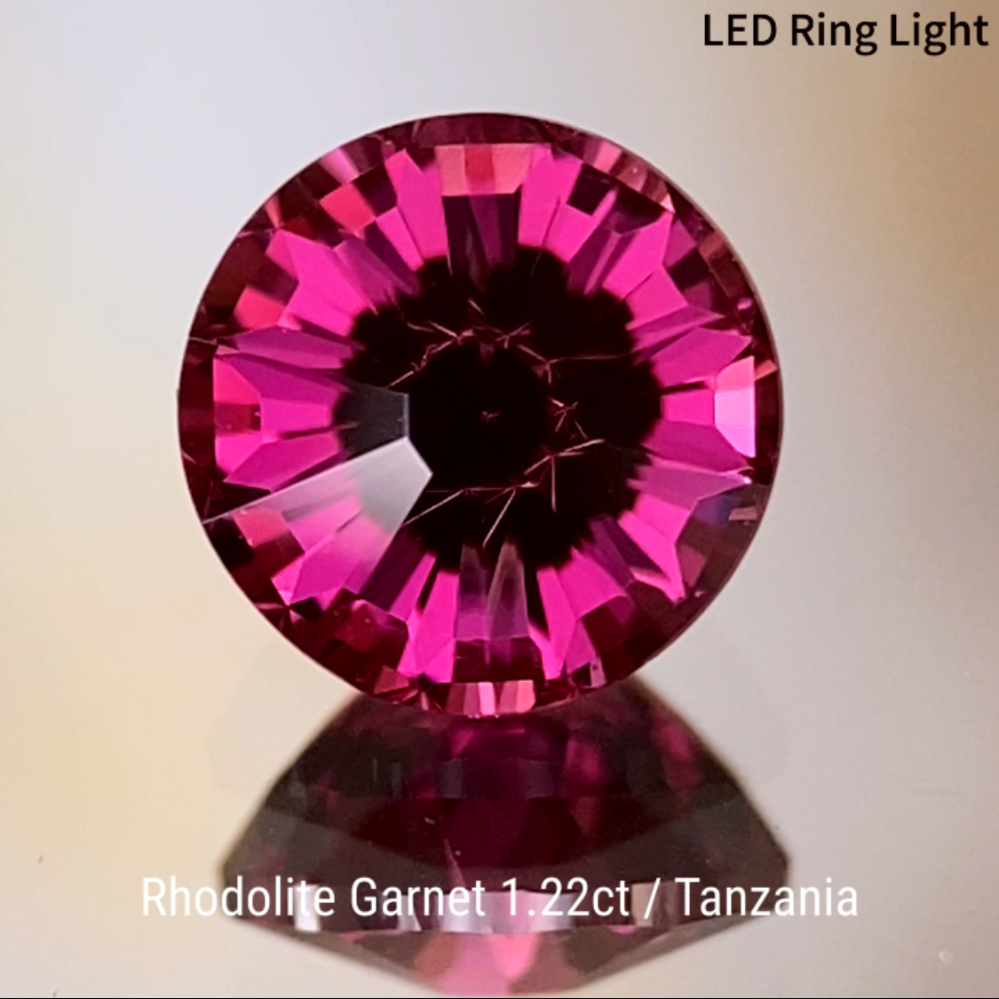 Rhodolite Garnet 1.22ct / Tanzania
