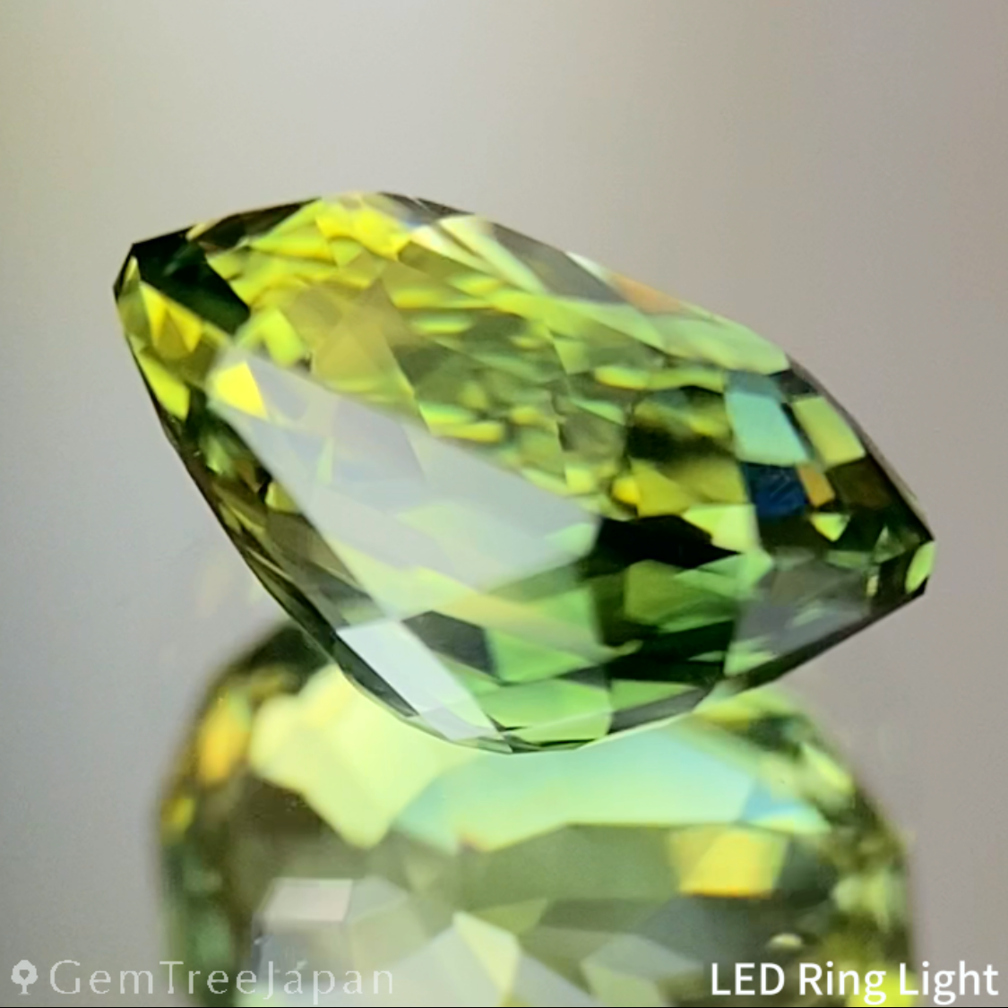 Yellowish Green Sapphire 1.240ct / Nigeria