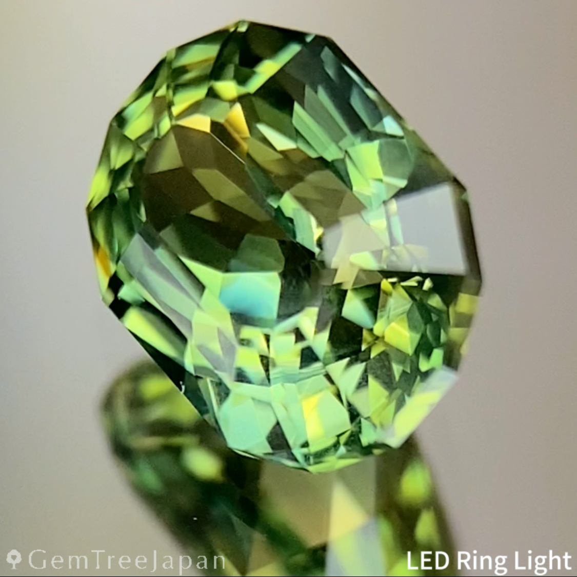 Yellowish Green Sapphire 1.240ct / Nigeria