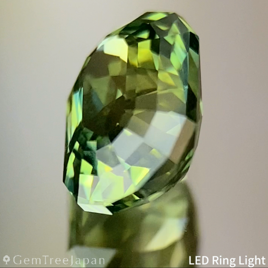 Yellowish Green Sapphire 1.240ct / Nigeria