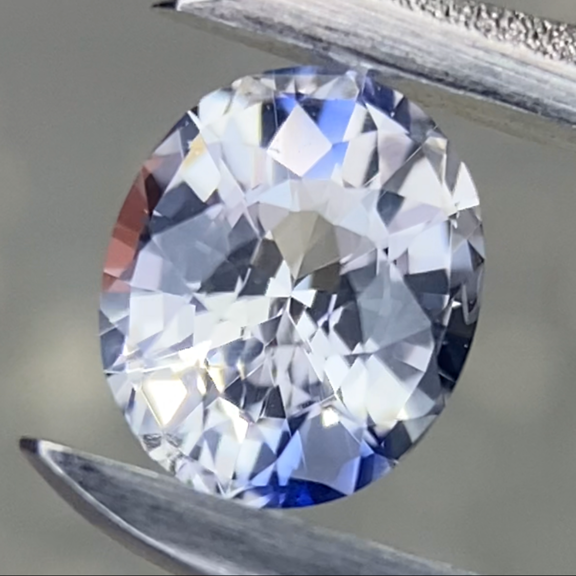 Parti-Color Sapphire 0.47ct / Sri Lanka